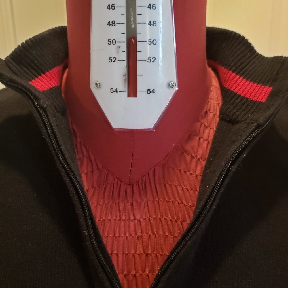 Red and Black zippered sweater - Picture 2 of 5